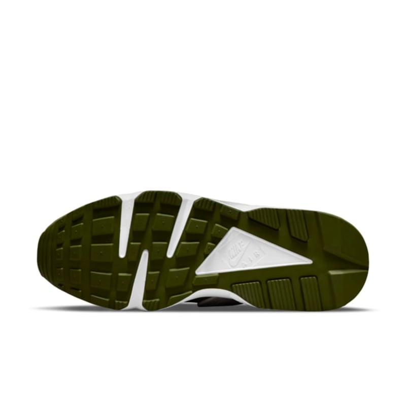 Nike Air Huarache LE x Stussy DD1381-300 02