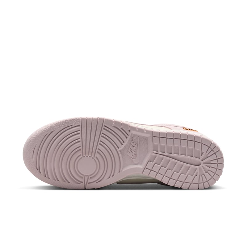 Nike Dunk Low Suede sko "Pearl Pink & Sail" | Dame | | 02 | SPORTSHOWROOM