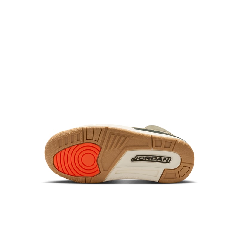 Jordan 3 Retro DM0966-202 02