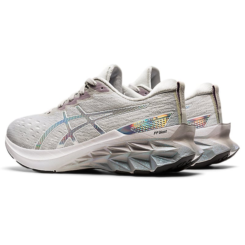 ASICS Novablast 2 Platinum 1012B131-020 03
