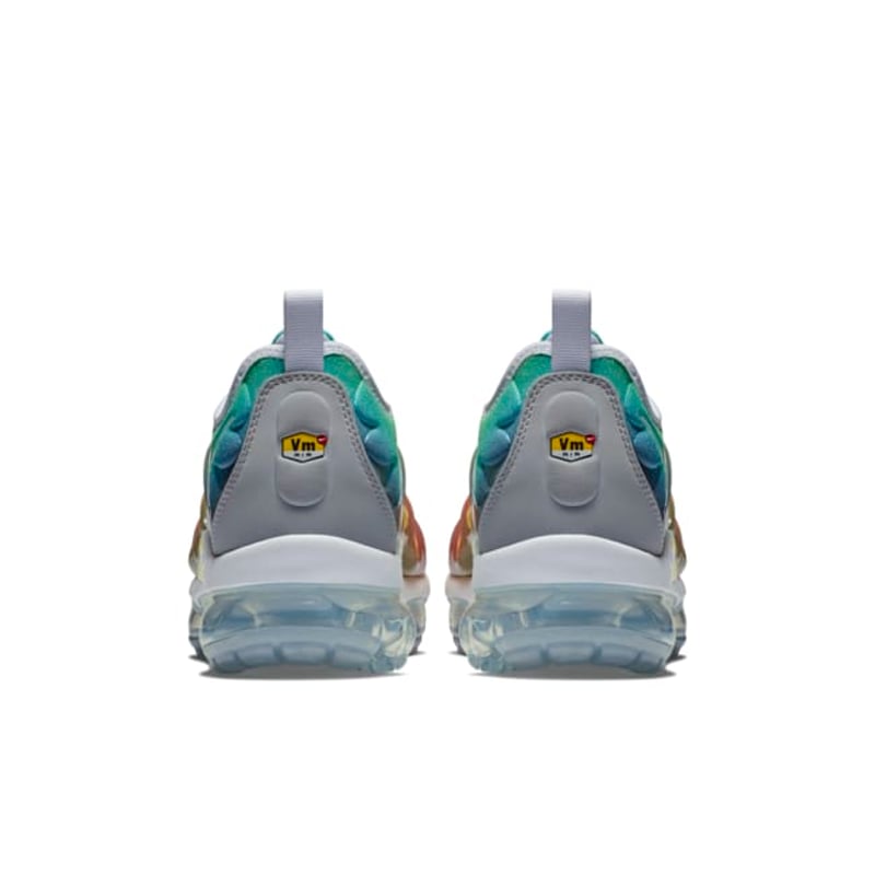 Nike Air VaporMax Plus 924453-103 06