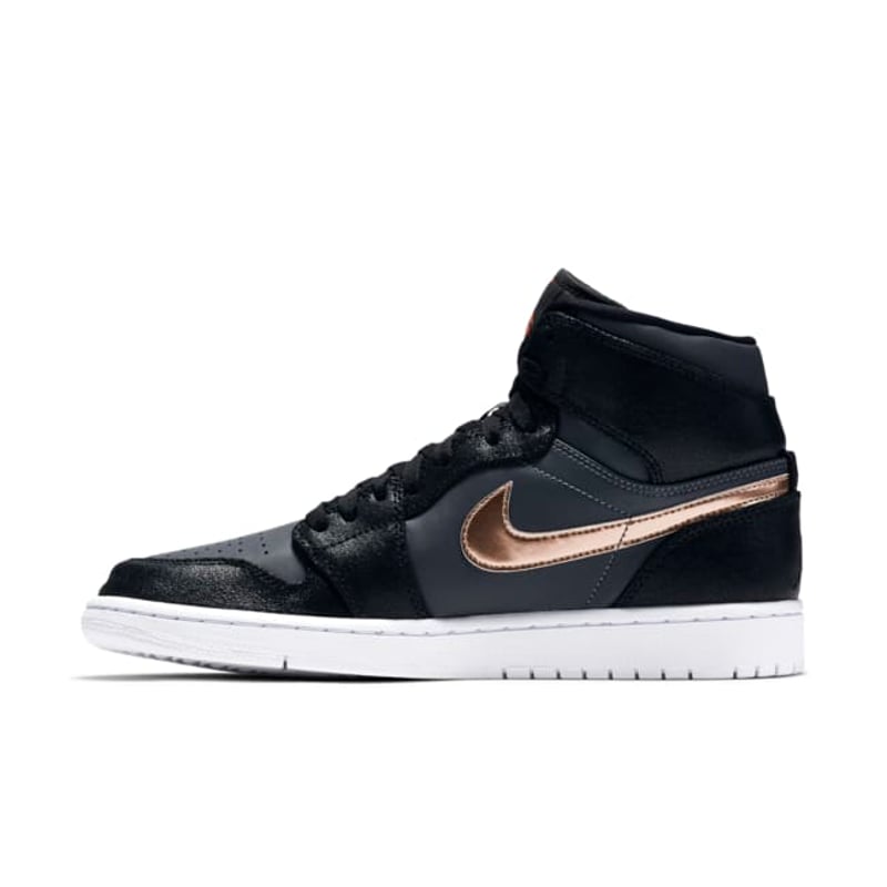 Jordan 1 Retro High 332550-016 03