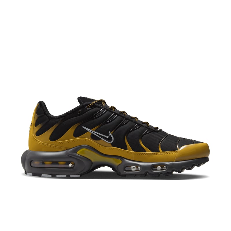 Nike Air Max Plus FB9722-700 03