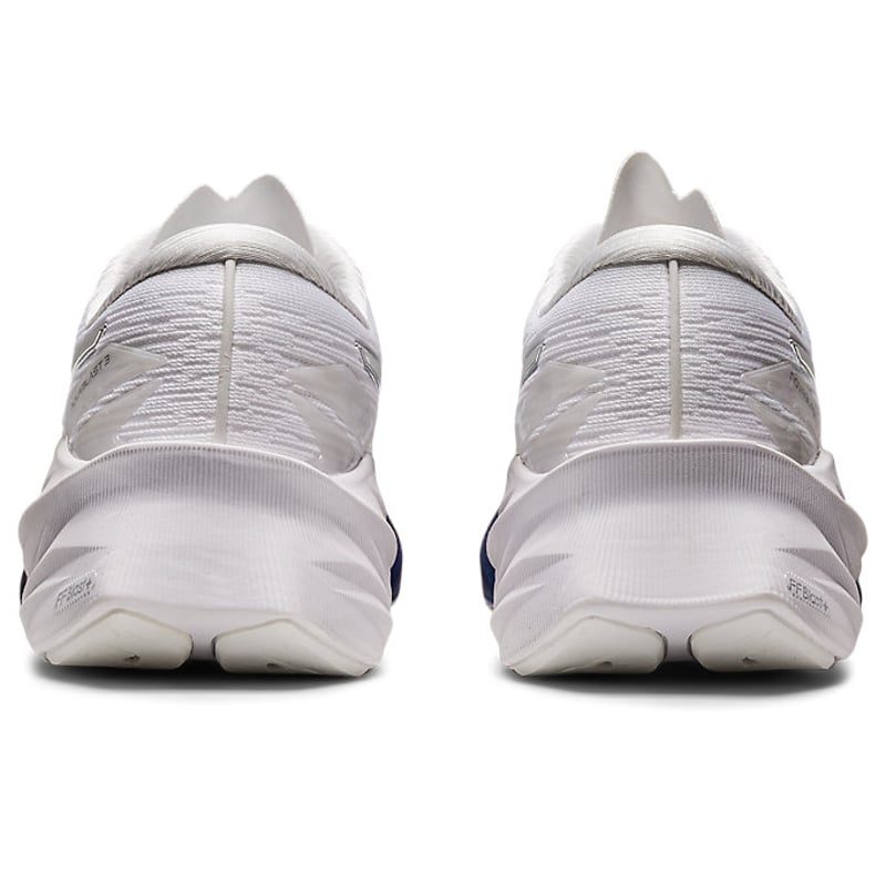 ASICS Novablast 3 Platinum 1012B290-100 05