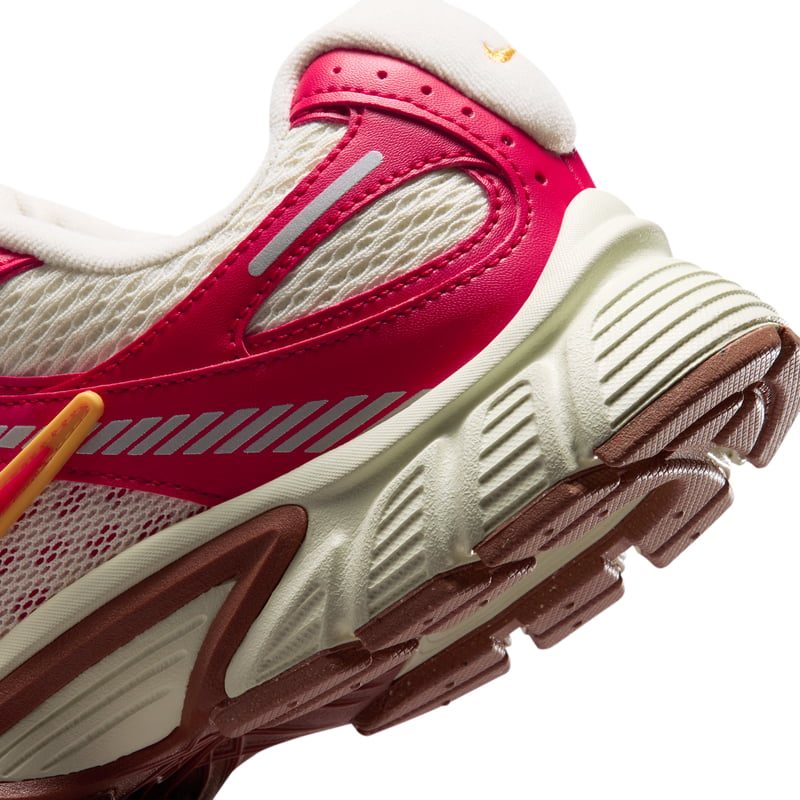 Nike V5 RNR sneakers "Game Day" | Dames | Sportstyle | 08 | SPORTSHOWROOM