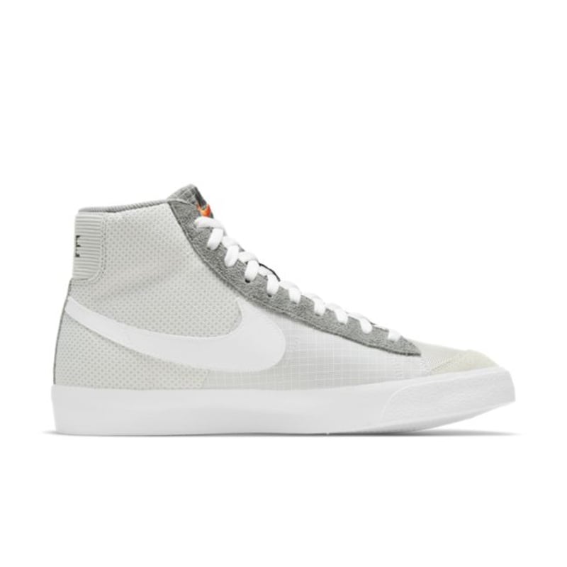 Nike blazer low patches deals
