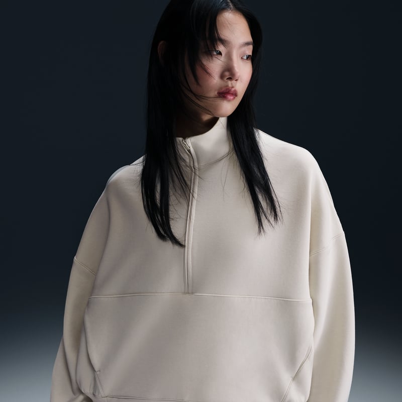 Nike 24.7 ImpossiblySoft Dri-FIT Oversized HQ8188-104 01
