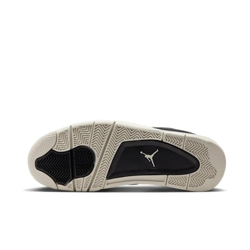 Jordan 4 RM FQ7939-001 02