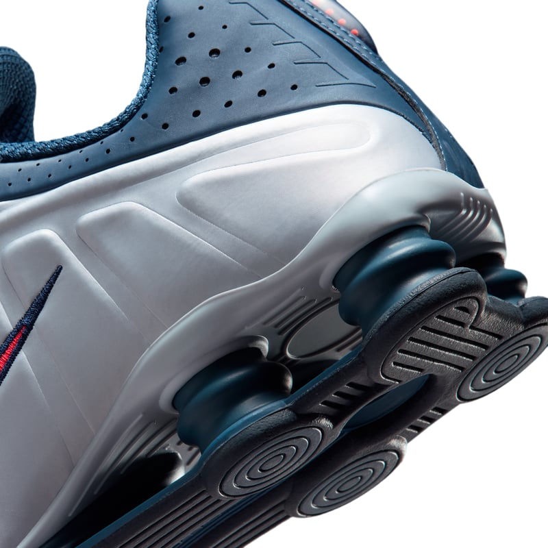 Nike Shox R4 HQ1988-012 07