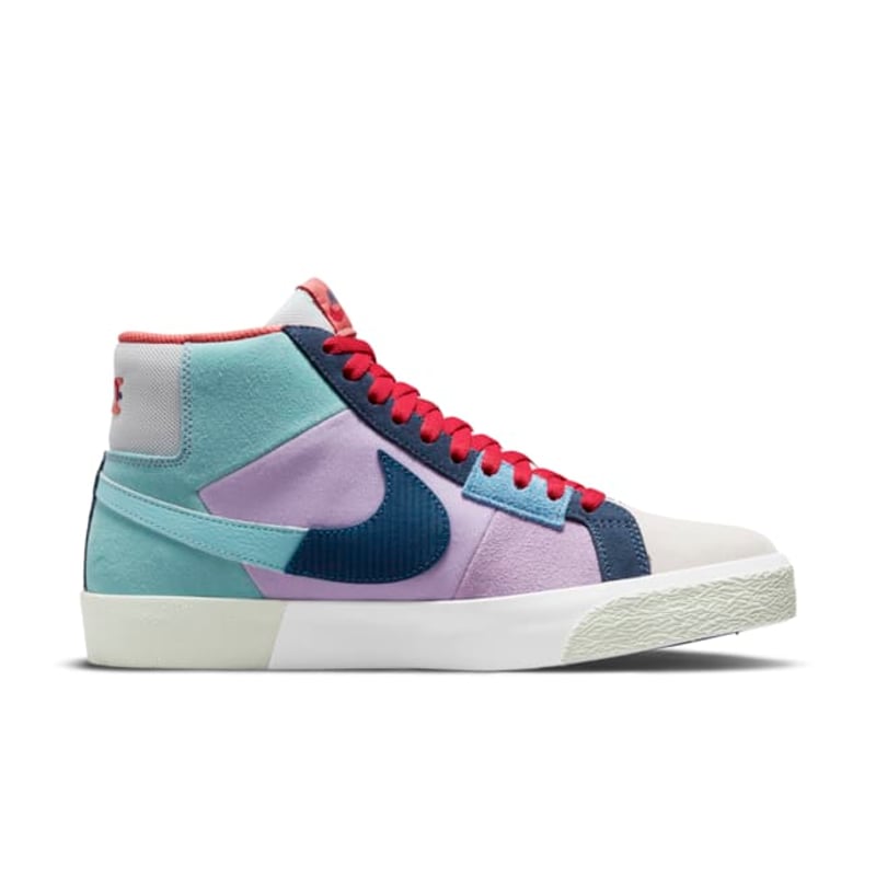 Nike SB Zoom Blazer Mid Premium DA8854-500 03
