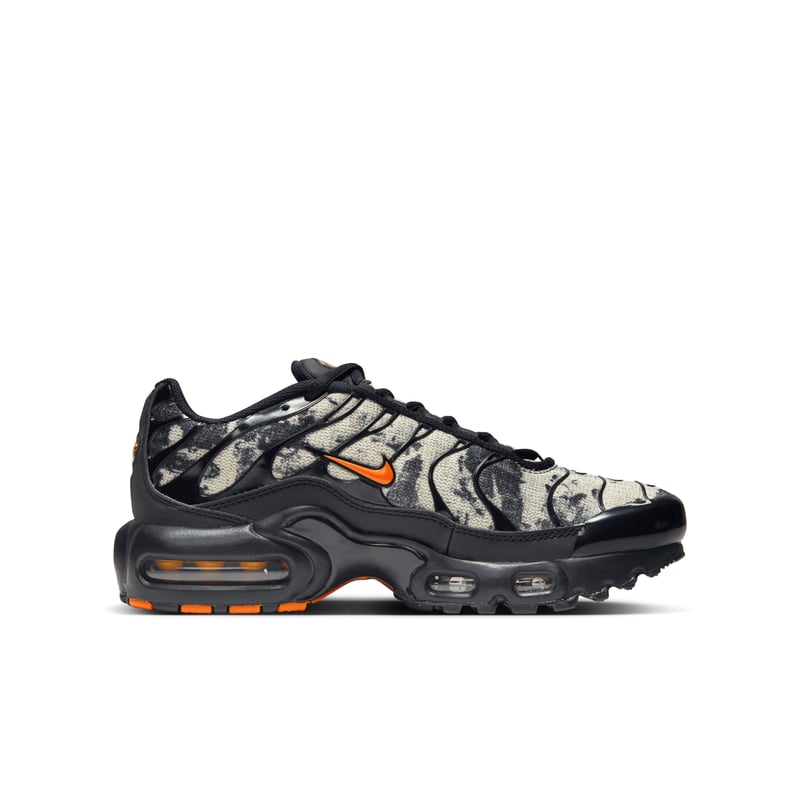 Nike Air Max Plus FV6915-001 03