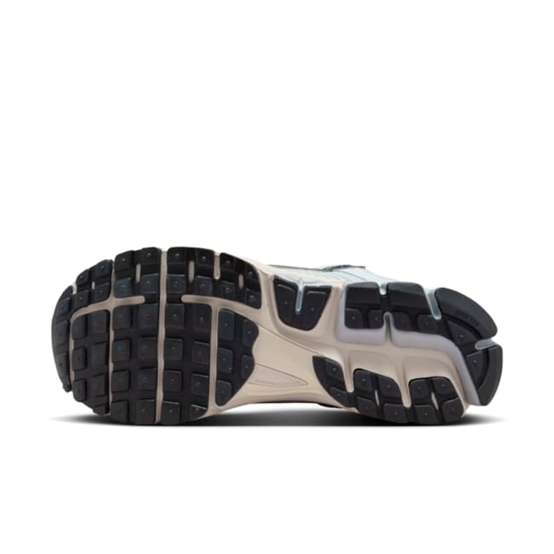 Nike Zoom Vomero 5 FN6742-002 02