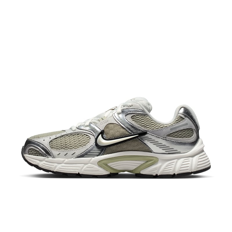 Nike V5 RNR trainers "Spruce Fog & Metallic Silver" | Women | SportStyle | 01 | SPORTSHOWROOM