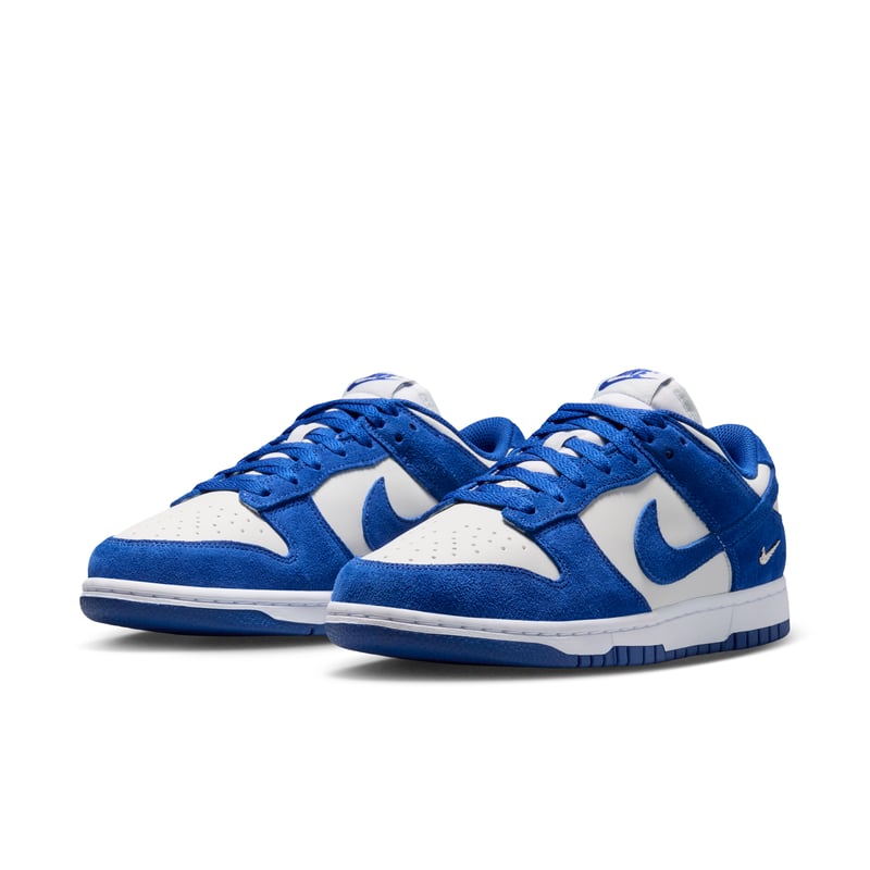 Nike Dunk Low Suede sneakers "Old Royal & Photon Dust" | Dame | Sportstyle | 05 | SPORTSHOWROOM