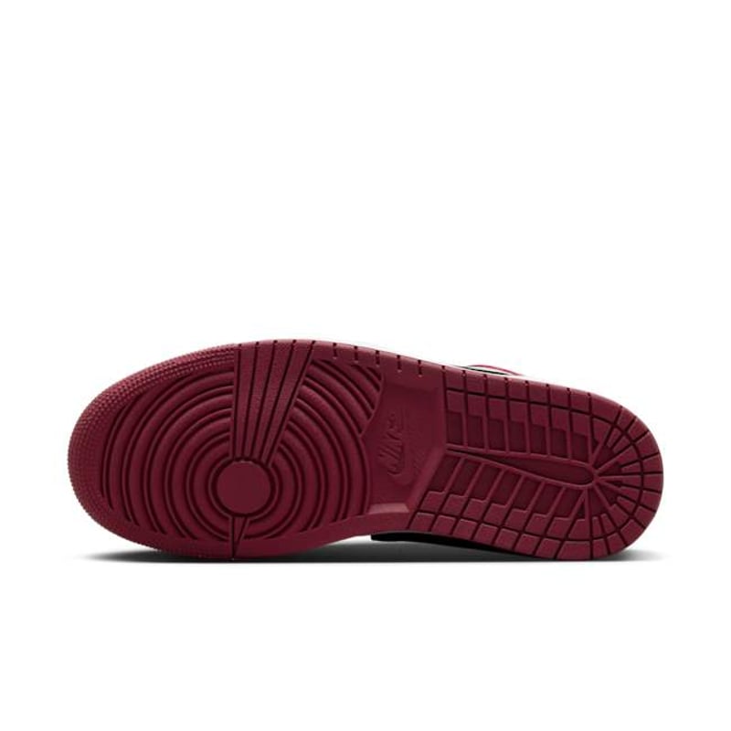 Jordan 1 Low SE FZ3242-001 02