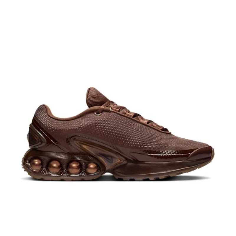 Nike Air Max Dn x Isamaya Ffrench HQ3837-200 03