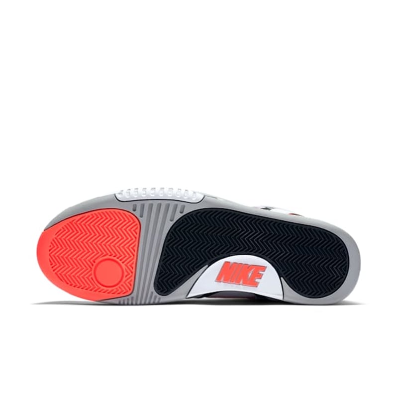 Nike Air Tech Challenge 2 318408-104 02