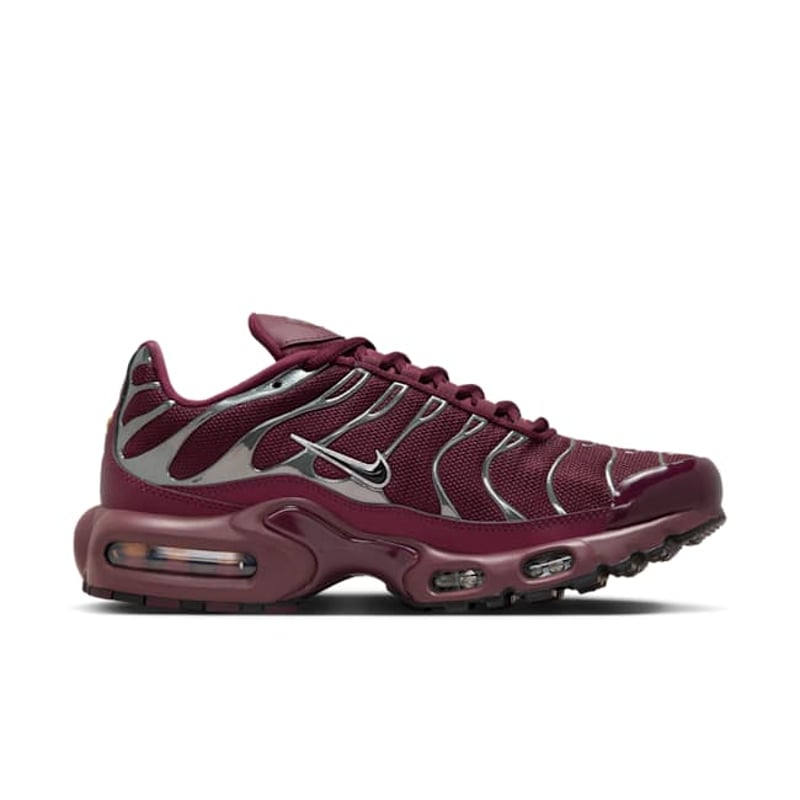 Nike Air Max Plus SE HJ9743-600 03