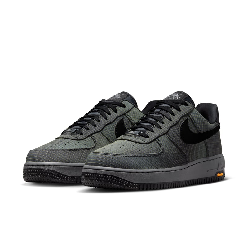 Zapatillas Nike Air Force 1 '07 LX Vibram "Pencil Point & Black" | Hombre | Estilo deportivo | 04 | SPORTSHOWROOM
