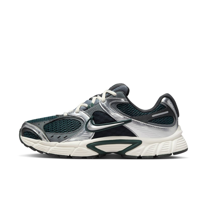 Nike V5 RNR HQ7901-300 01