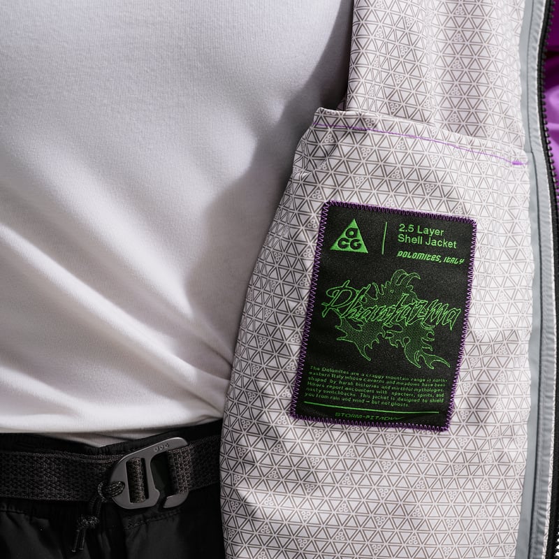 Nike ACG "Phantazma" Storm-FIT ADV Jakke "Vivid Purple" | Dame | | 08 | SPORTSHOWROOM