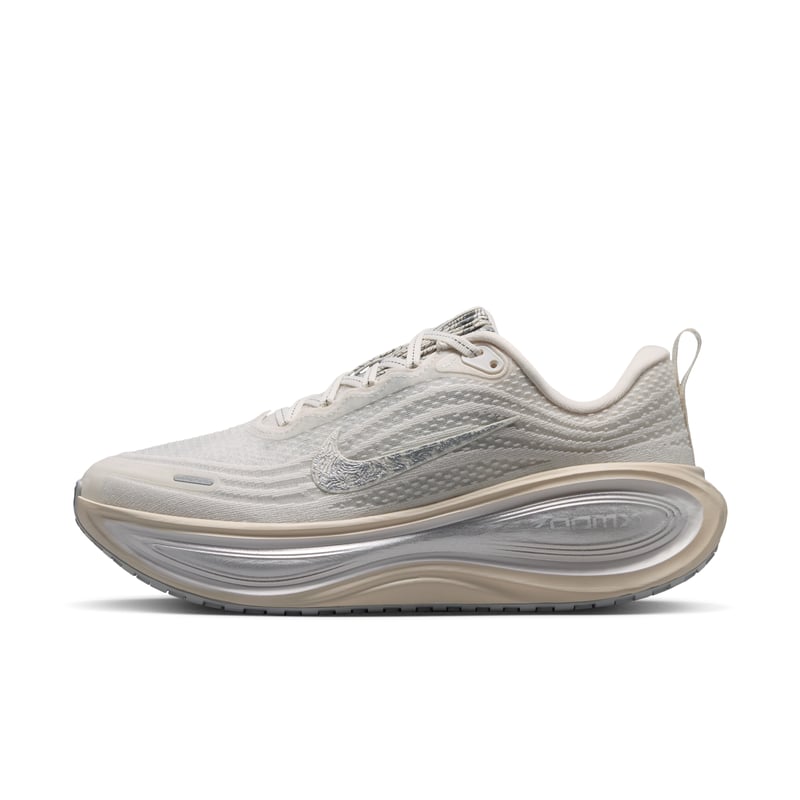 Nike Vomero Plus SE IM8331-001 01