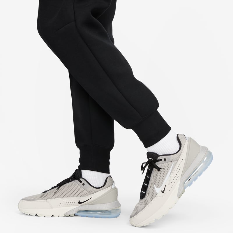 Nike Tech Fleece Mid-Rise FB8330-010 07