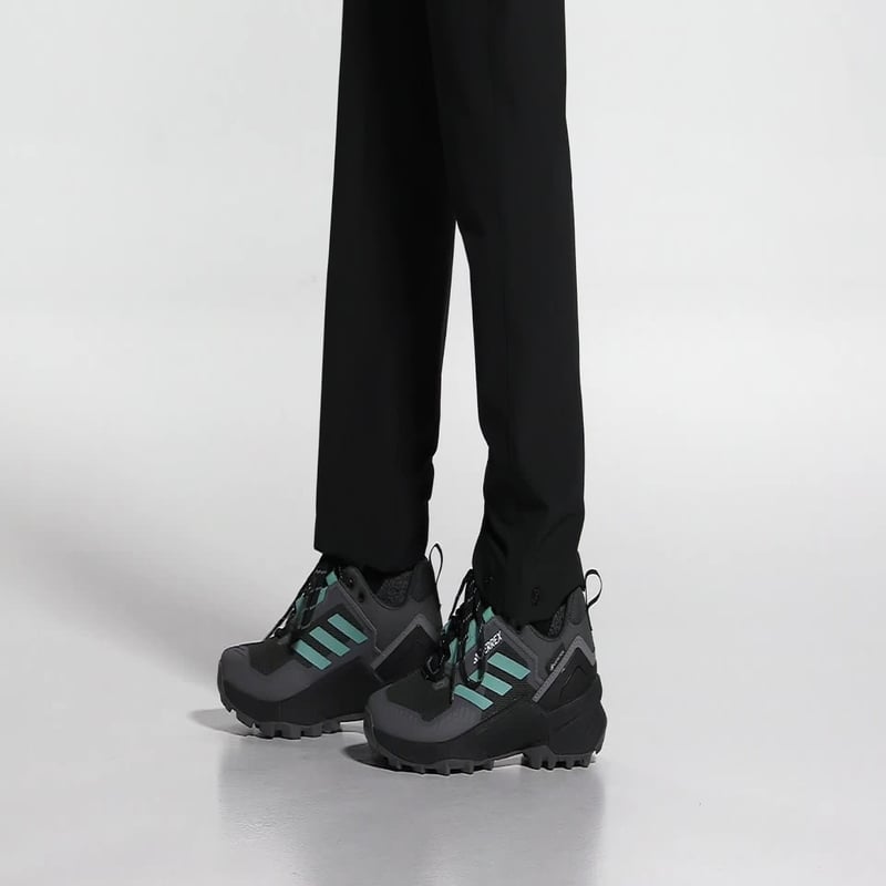 adidas Terrex Swift R3 GORE-TEX HP8716 02