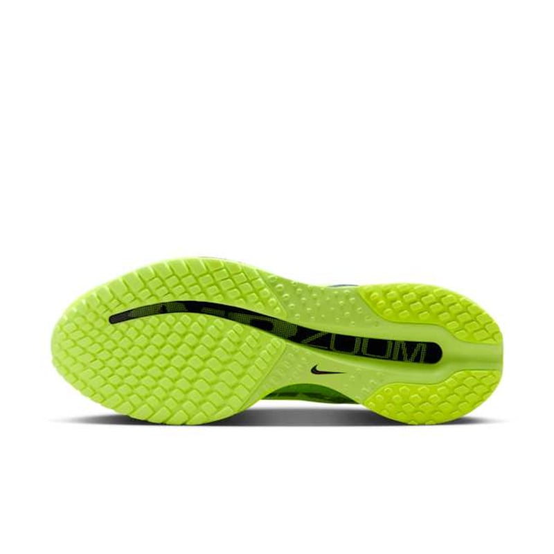 Nike Pegasus Premium HQ2592-700 02