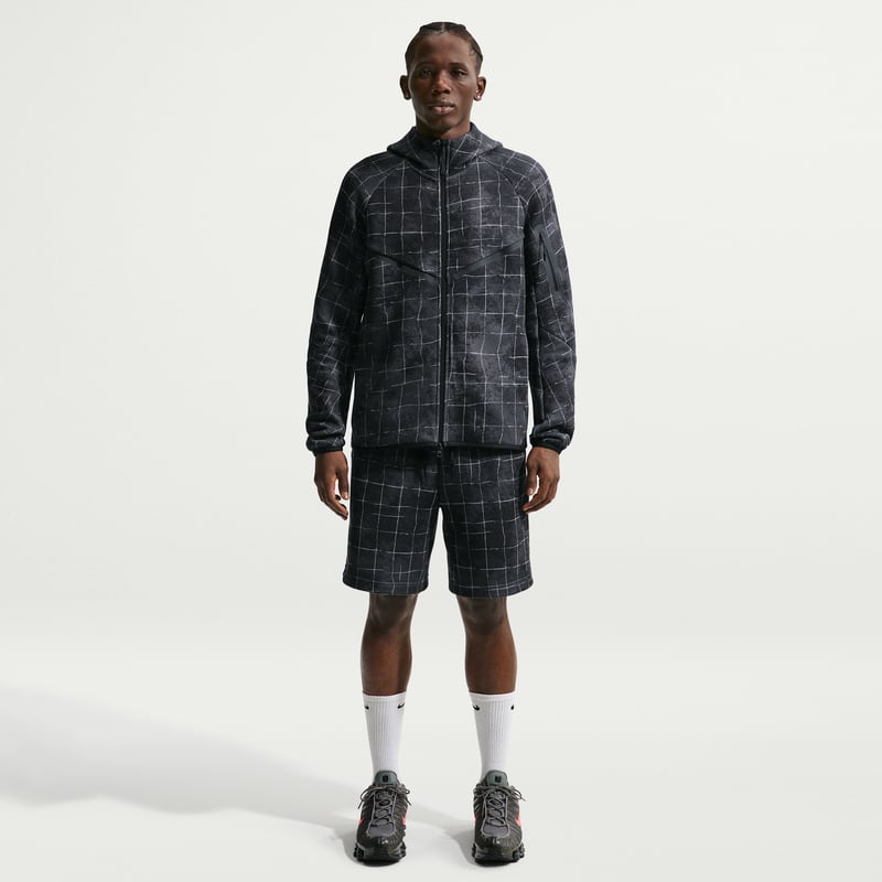 Nike Tech Fleece IF1329-068 01