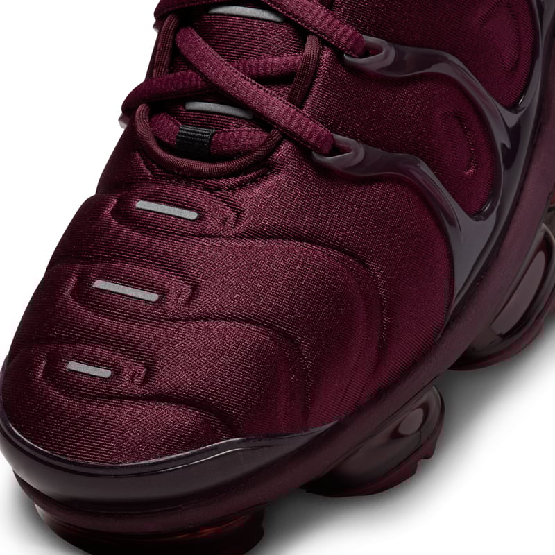 Nike Air VaporMax Plus FN6850-681 07