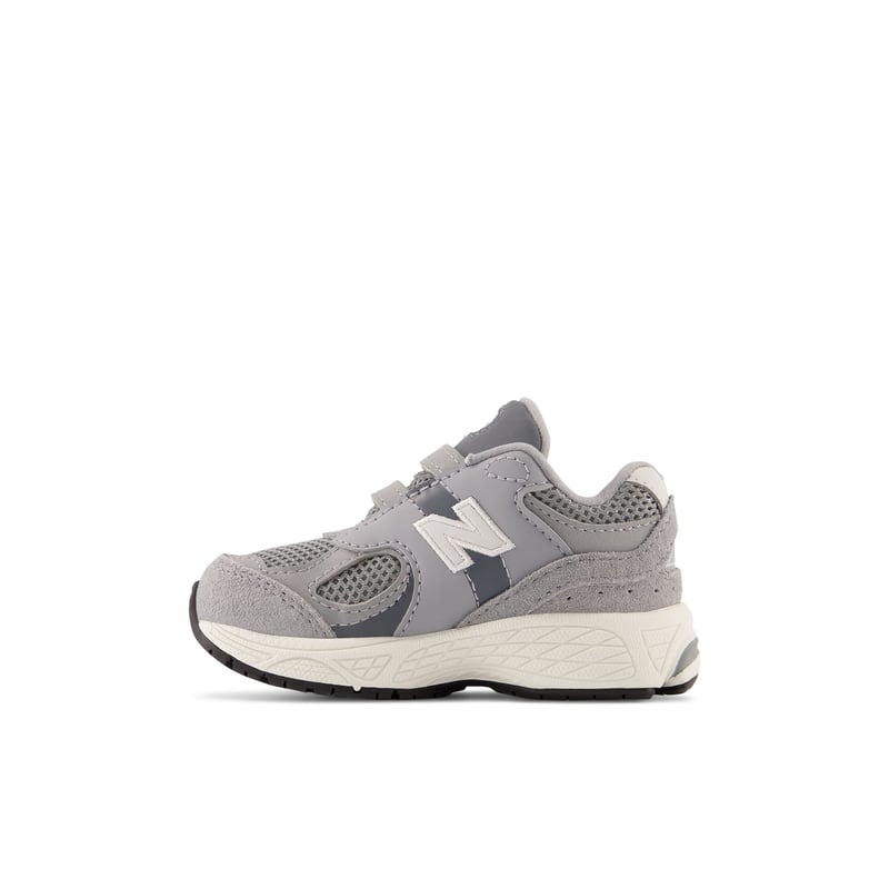 New Balance 2002 Hook & Loop IV2002ST 02
