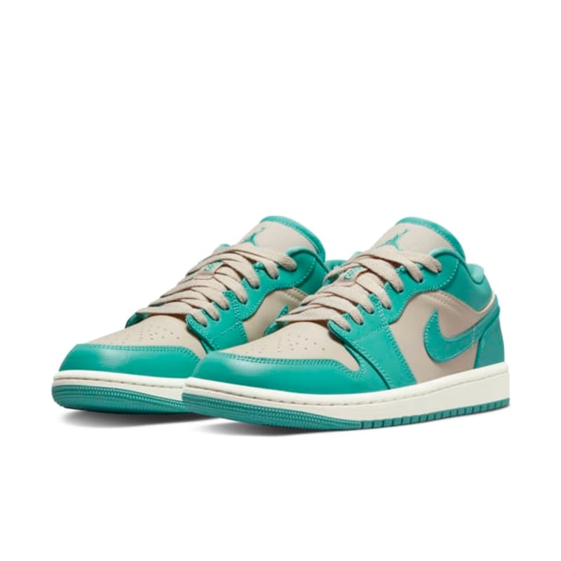 Jordan 1 Low DC0774-131 04