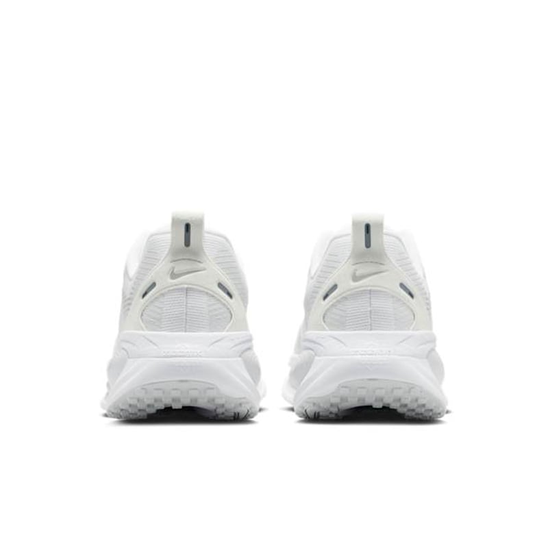 Nike Vomero 18 HM6803-106 06