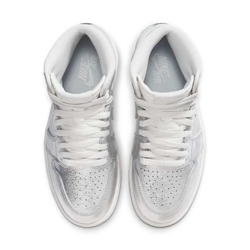 Jordan 1 Retro High OG FN7249-001 04