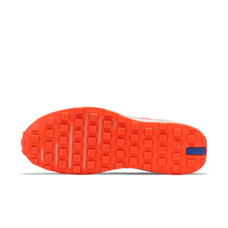 Nike Waffle One DC2533-400 02