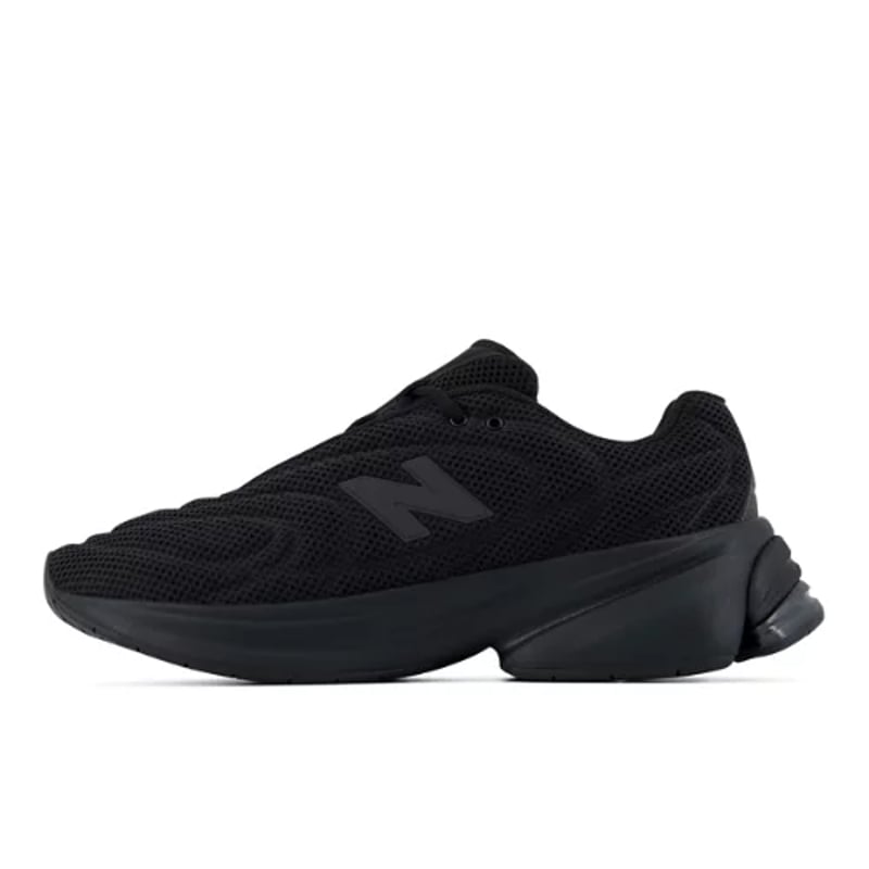 Superge New Balance 5030 "Black & Black Metallic" | Moški & Ženske | Sportstyle | 01 | SPORTSHOWROOM