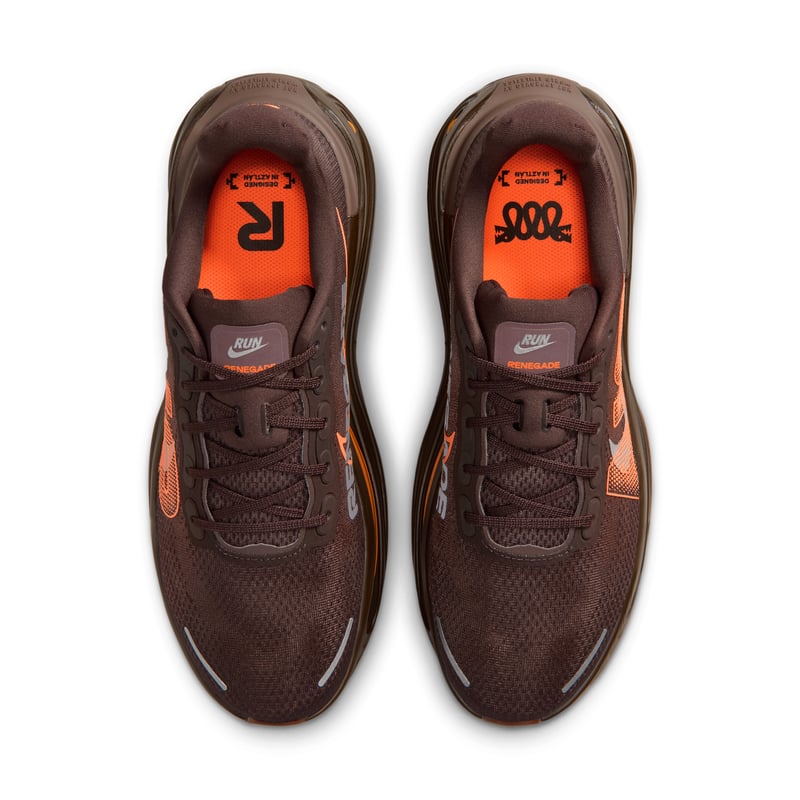 Nike Vomero Premium x Renegade IQ7314-200 04