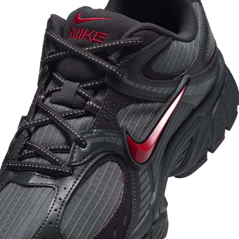 Sneakersy Nike V5 RNR Ripstop "Iron Grey & Tough Red" | Mezczyzni | Sportstyle | 07 | SPORTSHOWROOM