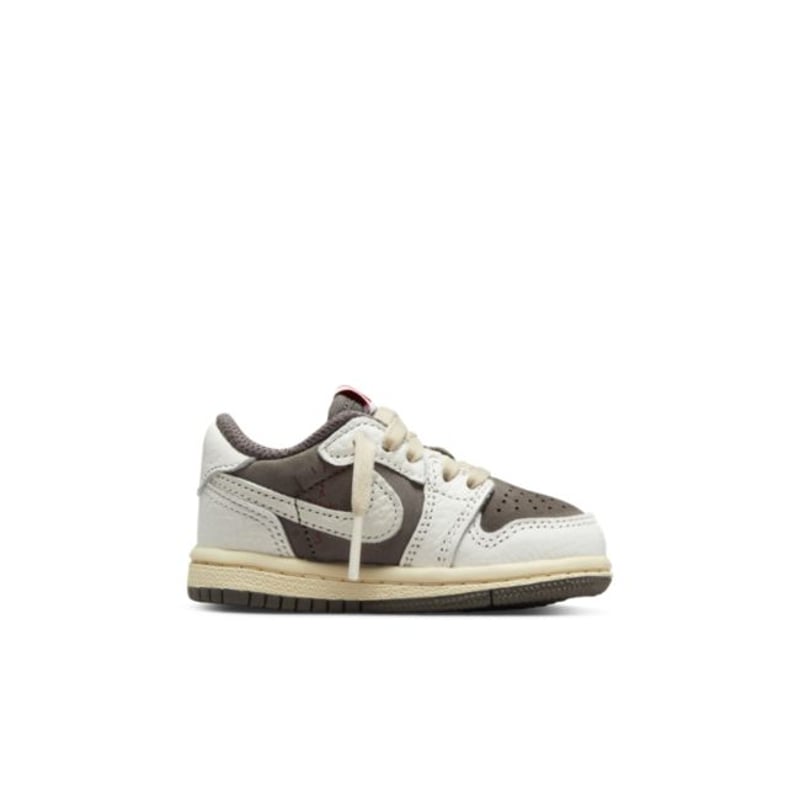 Jordan 1 Low x Travis Scott DO5441-162 03