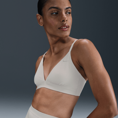 Nike Form Light-Support Triangle HQ7003-104 01