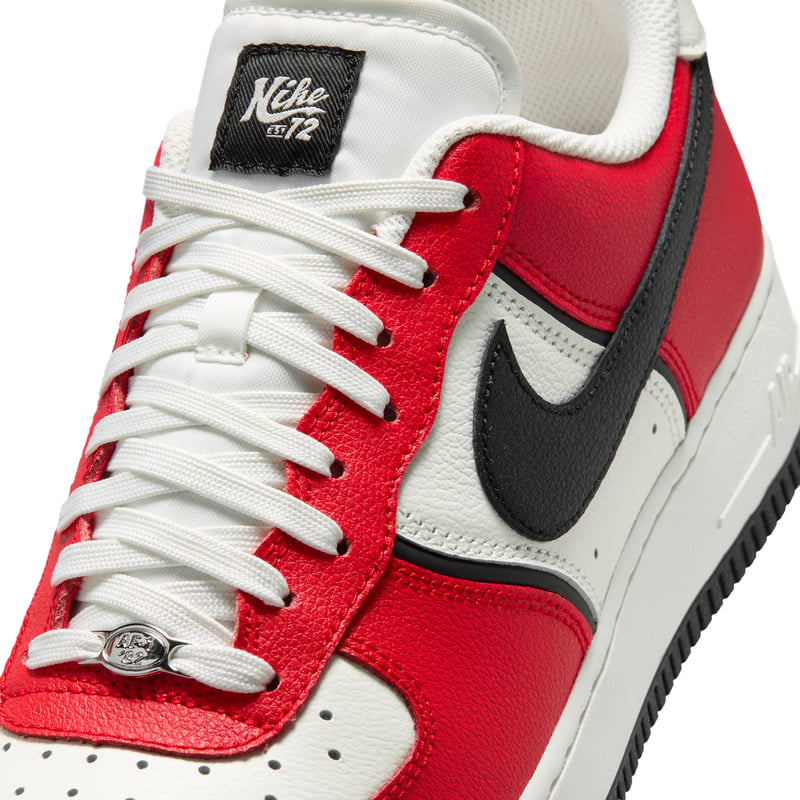 Tenisky Nike Air Force 1 '07 LV8 "University Red & Sail" | Muži | Sportstyle | 06 | SPORTSHOWROOM