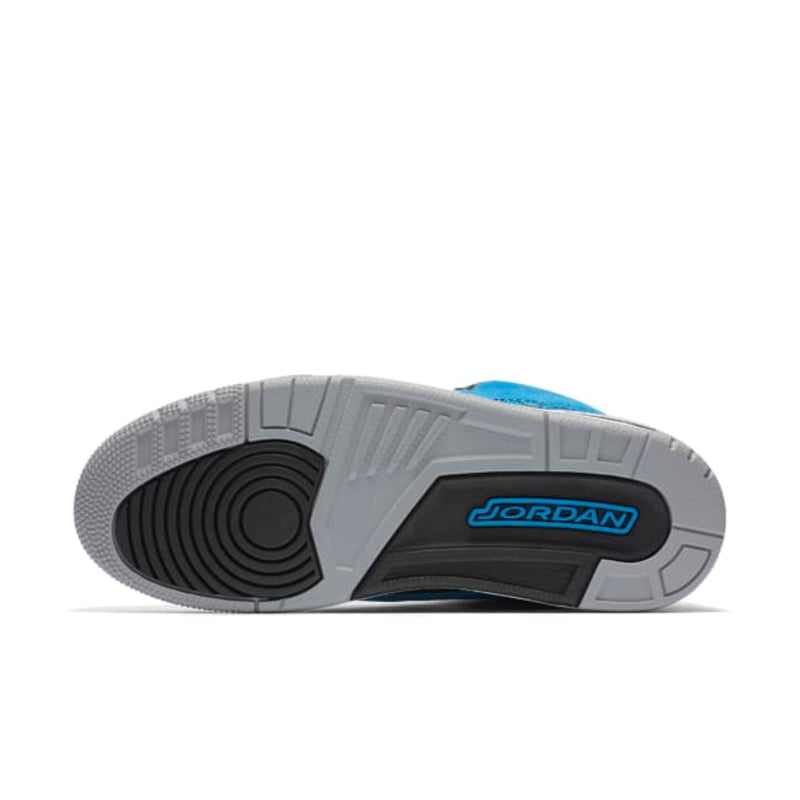 Jordan 3 Retro 136064-406 02
