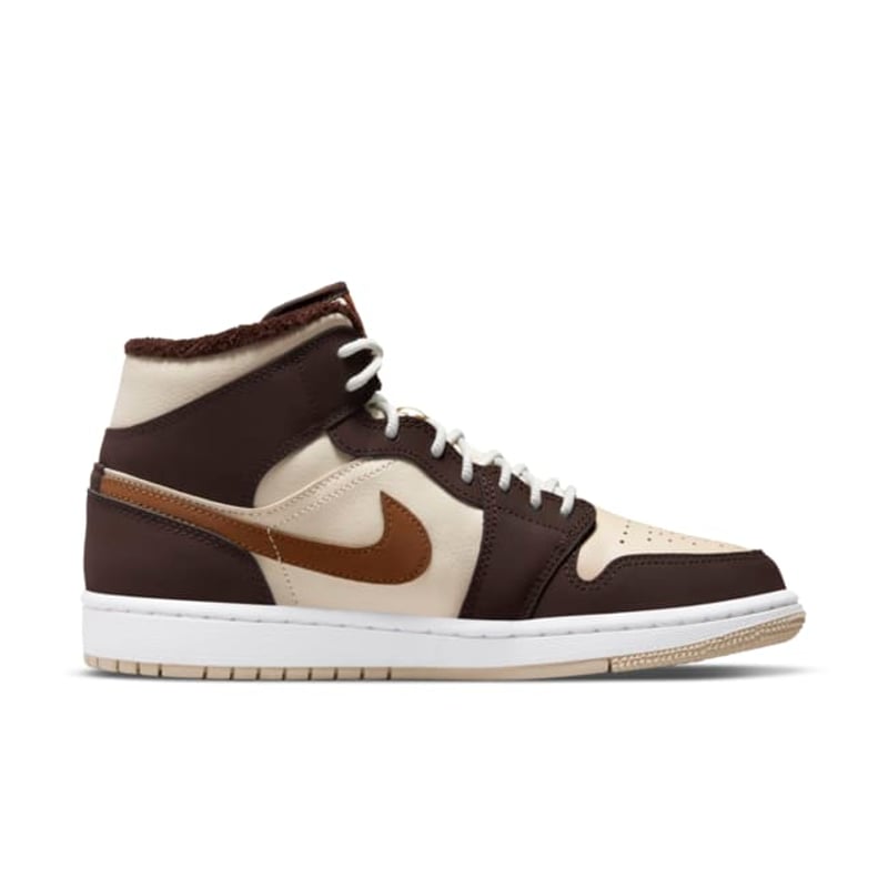 Jordan 1 Mid SE DO6699-200 03