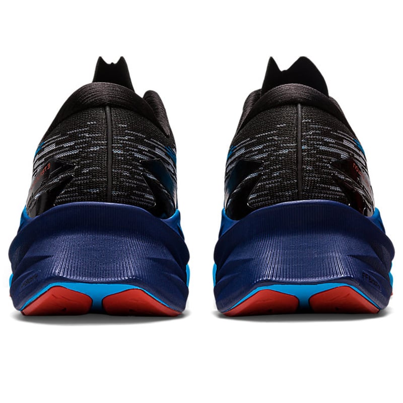 ASICS Novablast 3 1011B458-004 05