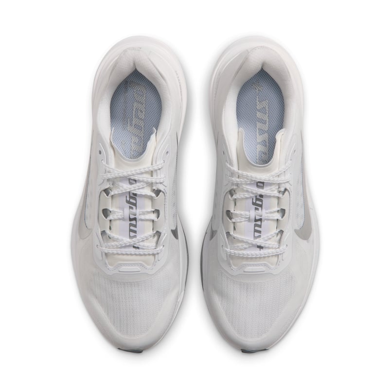 Nike Pegasus Plus 2 juoksukengät "White & Metallic Silver" | Naiset | Juoksu | 04 | SPORTSHOWROOM
