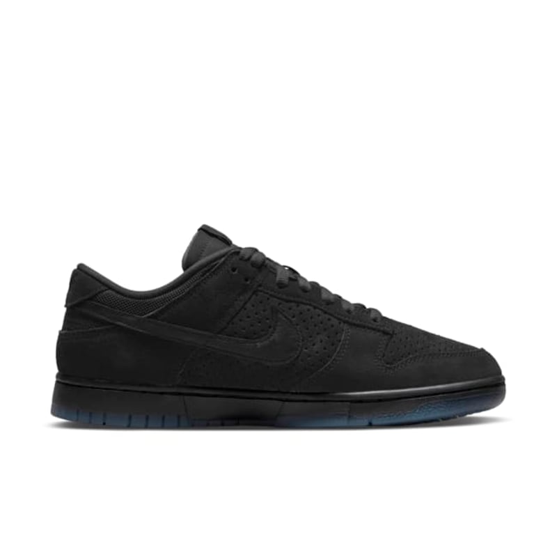 Nike Dunk Low x UNDEFEATED DO9329-001 03