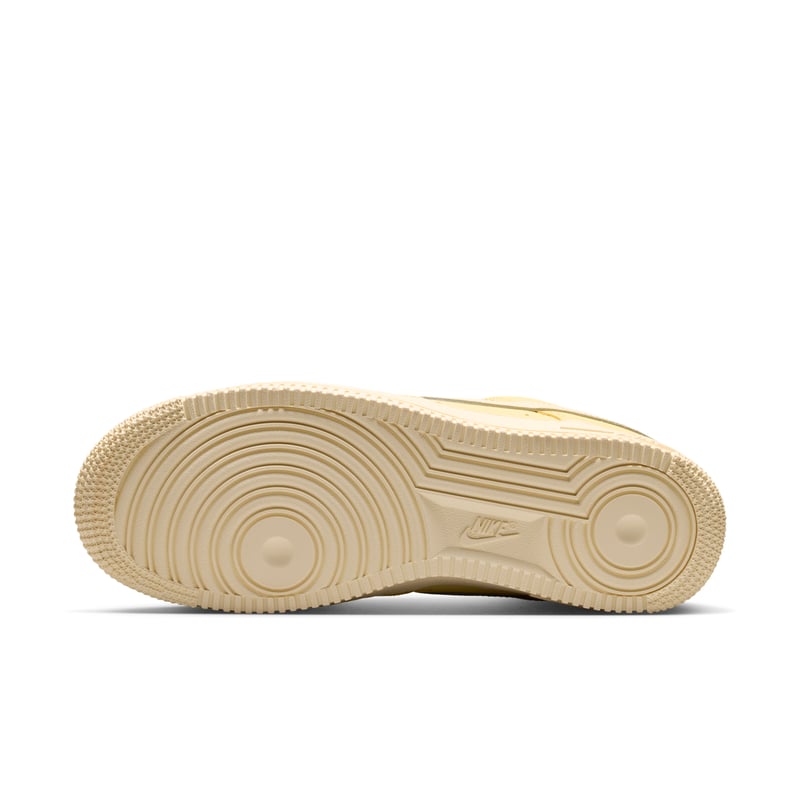 Nike Air Force 1 Retro Premium Sneaker "Soft Yellow & Sunbleach" | Damen | Sportstyle | 02 | SPORTSHOWROOM