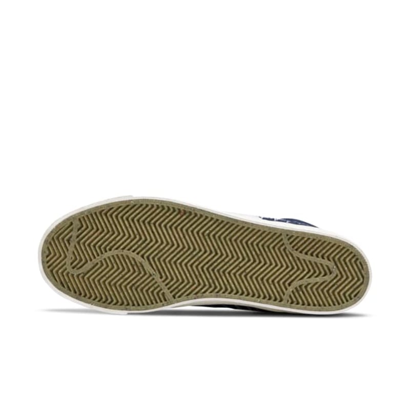 Nike SB Zoom Blazer Mid Premium CT0715-400 02