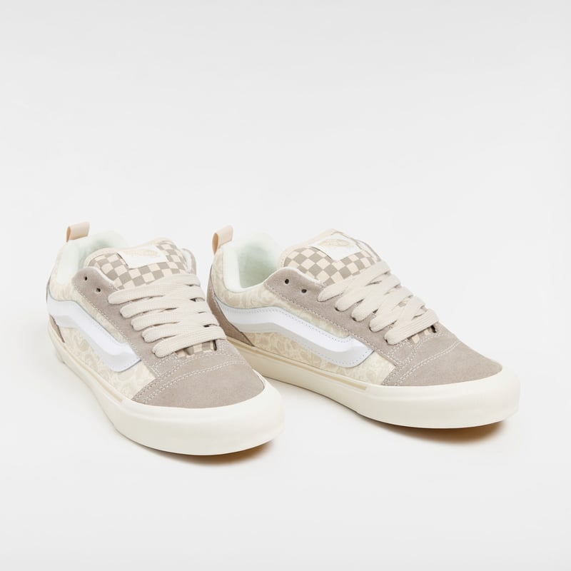 Vans Knu Skool VN000CS0BO5 02
